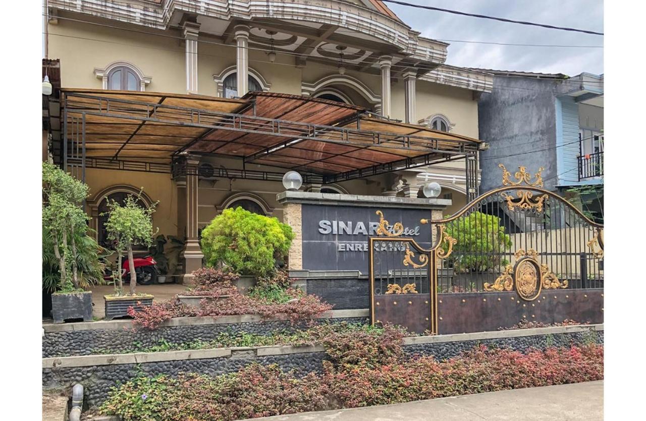 Sinar Hotel Enrekang Exterior photo