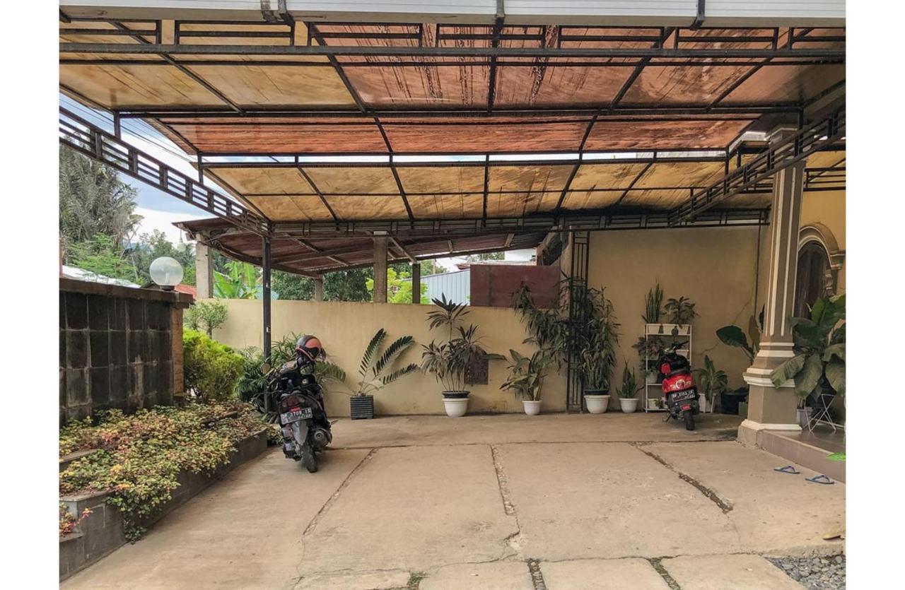Sinar Hotel Enrekang Exterior photo